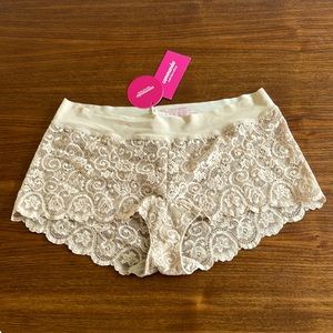 Commando “Double Take” Lace Boyshort panty M/L
